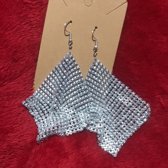 Dangling American flag slinky new in package earrings - Picture 4 of 7